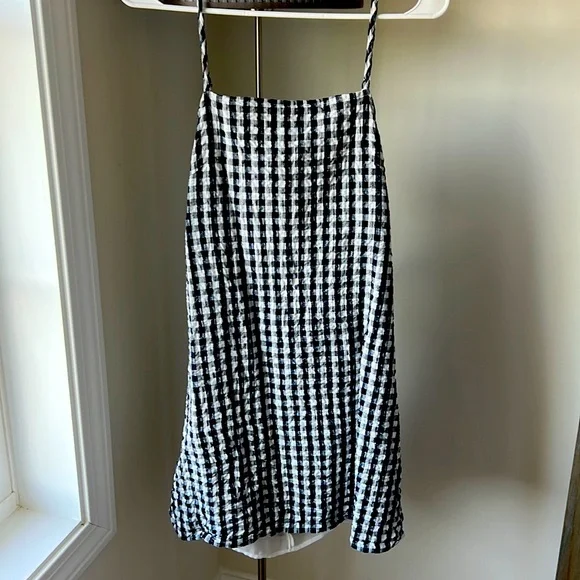 american eagle black and white dress ZARA. Sequin mini fitted dress. TS – Hibuy market main image 1